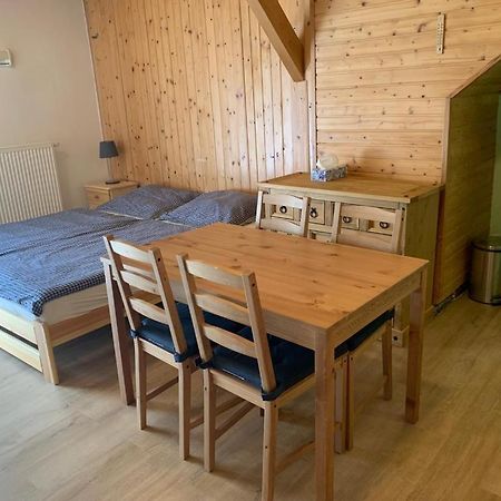 Penzion A Restaurace Vyhlidka Железна-Руда Экстерьер фото